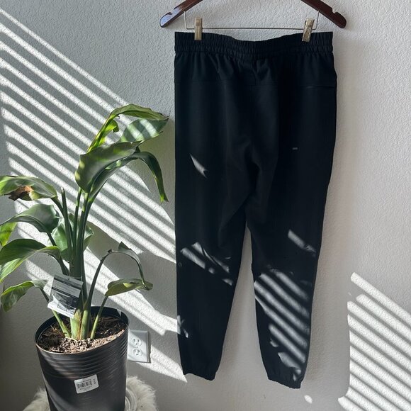 Lululemon Men's Black Joggers Size M - Picture 2 of 4